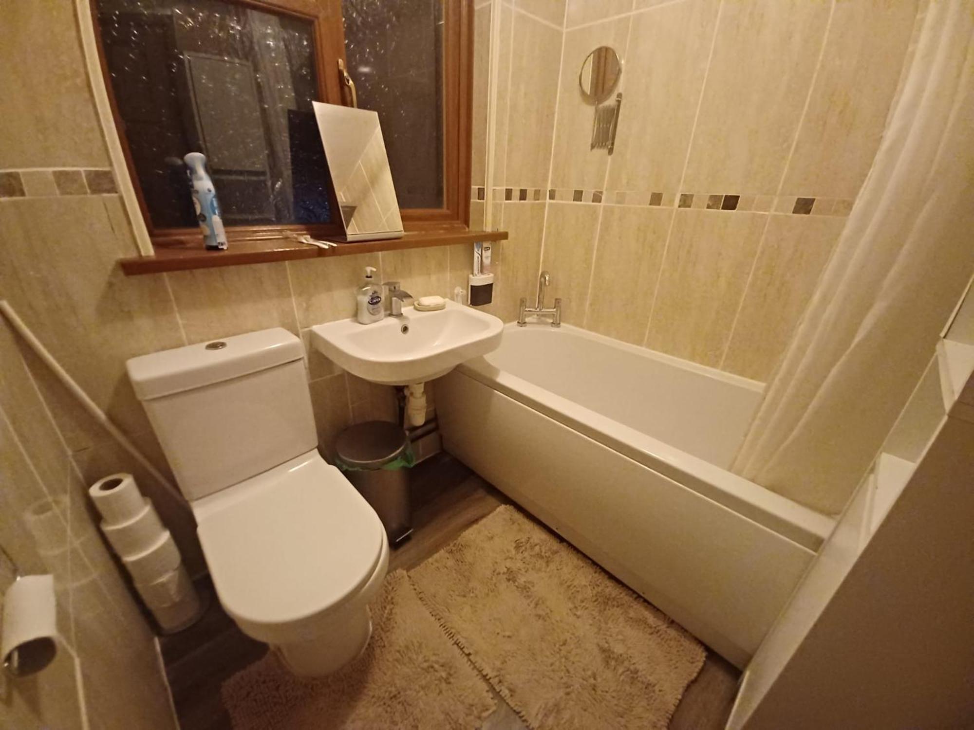 The Rushdon * Stifford